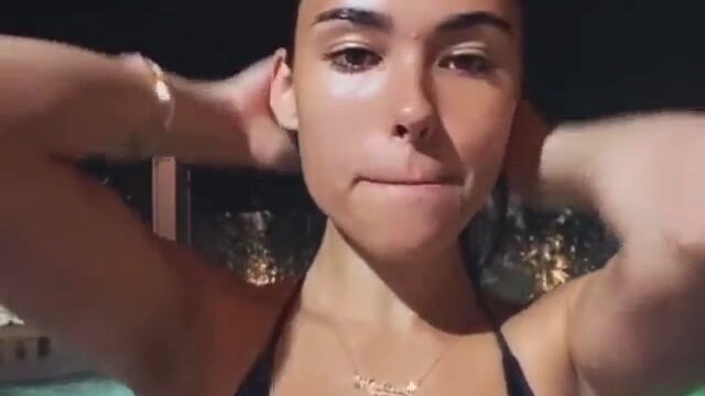 Madison Beer leaked video nude shows her huge breasts!!!