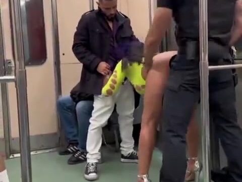 Luna Bella metro ciudad de Mexico – Leaked video viral!!!