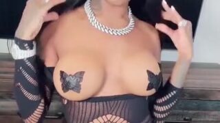 Asian Da Brat / asiandabrat Onlyfans leaked topless video!!!